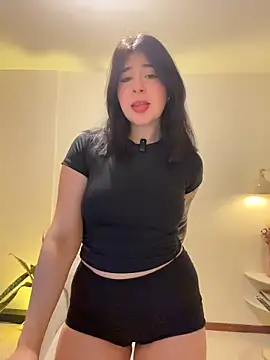 evelynrosess1 online show from 07-18-26, 12:04