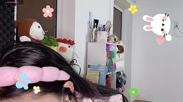 Tieu-May online show from 03-24-26, 09:20