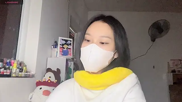 Snapshot of Tieu-May chatting on 05-04-26, 09:16 Tieu-May online show from 05-04-26, 09:16
