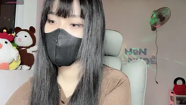 Tieu-May online show from 06-29-26, 08:09
