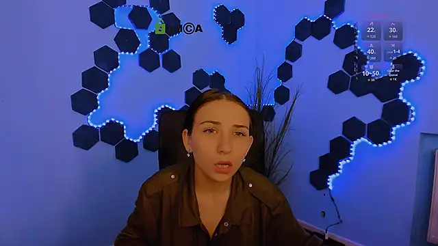 Snapshot of sweetie_chloe_ chatting on 01-18-26, 10:08 sweetie chloe online show from 01-18-26, 10:08