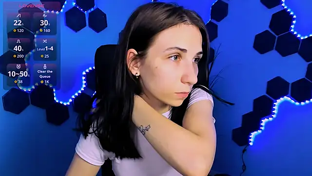 sweetie chloe  online show from 05-11-26, 04:04