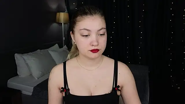 Angel  Grace online show from 04-20-26, 12:13