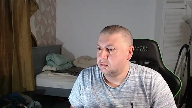 Snapshot of thetalldude265 chatting on 01-11-26, 11:48 thetalldude265 online show from 01-11-26, 11:48