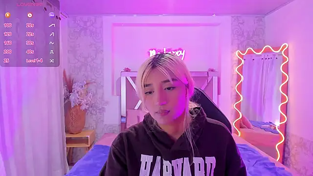 IRINA TAY1 online show from 04-16-26, 03:40