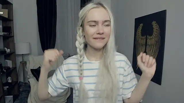 KristalCrowner online show from 02-06-26, 07:17