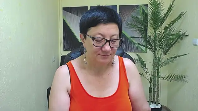 EmilyL0ve online show from 07-05-26, 05:20