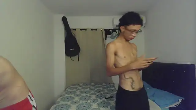 Snapshot of pocket_loversxxx chatting on 02-21-26, 07:31 pocket loversxxx online show from 02-21-26, 07:31