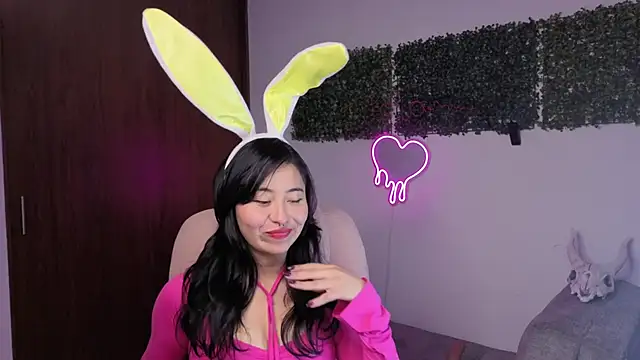 LolaOpalX online show from 04-08-26, 01:05