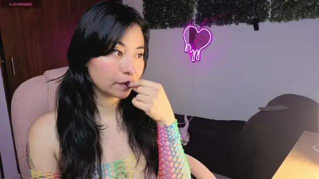 LolaOpalX online show from 04-22-26, 12:24