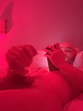 Snapshot of cloudyplay661 chatting on 02-19-26, 08:38 cloudyplay661 online show from 02-19-26, 08:38