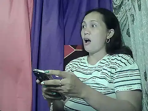 prettymomma24xx online show from 05-28-26, 10:23