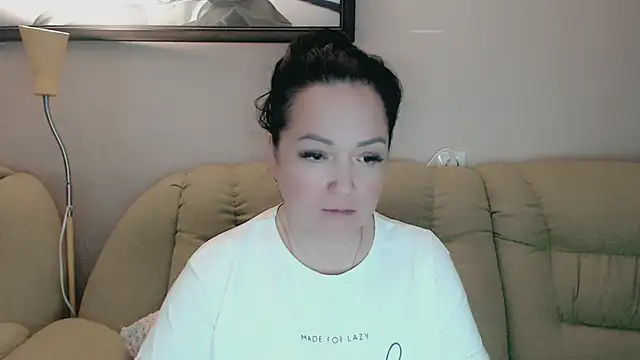 infinity loveliness online show from 11-10-25, 07:07