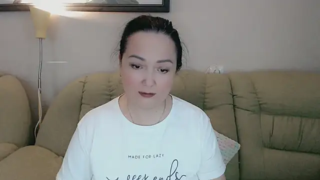 infinity loveliness online show from 12-19-25, 07:15