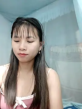 Snapshot of Wily-06 chatting on 03-11-26, 08:37 Wily-06 online show from 03-11-26, 08:37