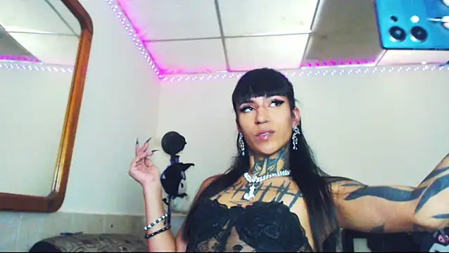 jazmin wolf online show from 07-01-26, 05:45