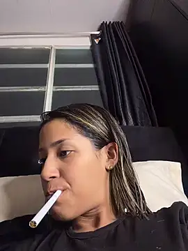 Snapshot of vicky_bass_ chatting on 06-21-26, 03:31 vicky bass online show from 06-21-26, 03:31