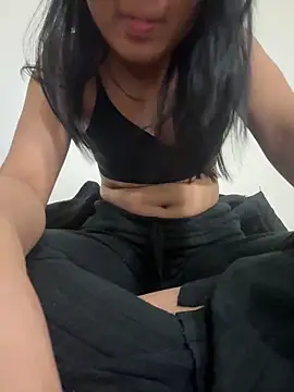 Snapshot of hina_001 chatting on 02-17-26, 02:02 hina 001 online show from 02-17-26, 02:02