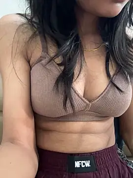 Snapshot of hina_001 chatting on 02-28-26, 02:12 hina 001 online show from 02-28-26, 02:12