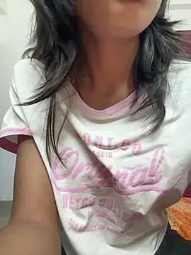 Snapshot of hina_001 chatting on 02-28-26, 04:52 hina 001 online show from 02-28-26, 04:52