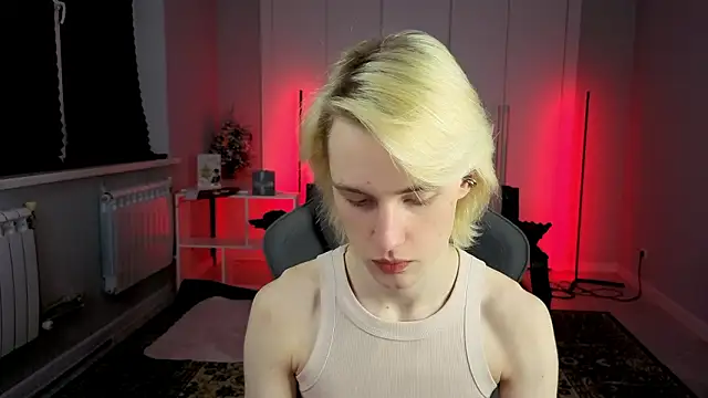 lucidangelok1 online show from 03-10-26, 03:17