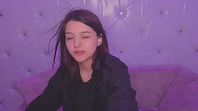 xxxnaughtyfoxyxxx online show from 04-30-26, 04:57