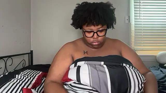 Chocolatebunnyxx96 online show from 04-26-26, 02:04