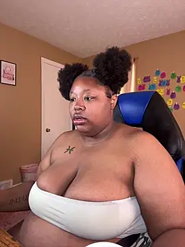 Chocolatebunnyxx96 online show from 05-31-26, 03:41