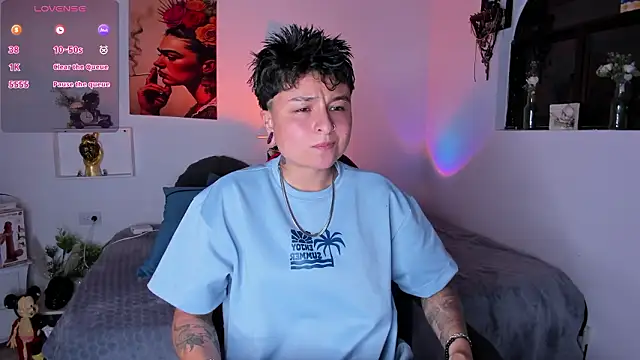 Snapshot of Zury_Ramirez chatting on 02-26-26, 11:04 Zury Ramirez online show from 02-26-26, 11:04