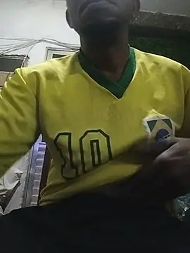 Negaomalinha1 online show from 06-17-26, 02:36