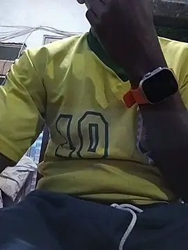 Negaomalinha1 online show from 06-18-26, 02:45