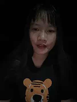 Snapshot of Suni-ii chatting on 05-06-26, 12:10 Suni-ii online show from 05-06-26, 12:10