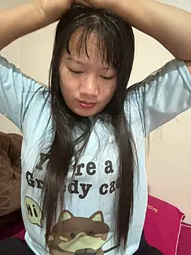 Snapshot of Suni-ii chatting on 05-11-26, 11:57 Suni-ii online show from 05-11-26, 11:57