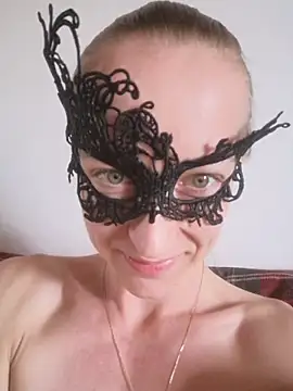 Snapshot of SexyMarlen4u chatting on 10-09-25, 02:15 SexyMarlen4u online show from 10-09-25, 02:15