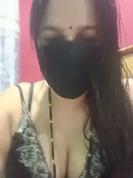 Snapshot of 01Roshani chatting on 05-19-26, 09:04 01Roshani online show from 05-19-26, 09:04