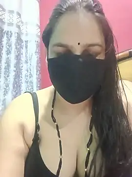 Snapshot of 01Roshani chatting on 05-20-26, 09:37 01Roshani online show from 05-20-26, 09:37