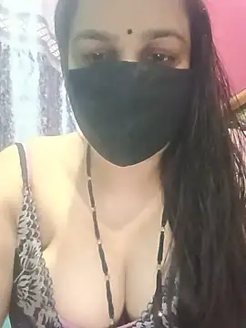 Snapshot of 01Roshani chatting on 05-21-26, 09:49 01Roshani online show from 05-21-26, 09:49