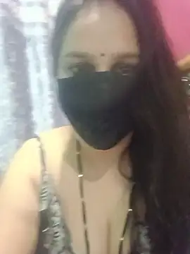 Snapshot of 01Roshani chatting on 05-22-26, 10:32 01Roshani online show from 05-22-26, 10:32