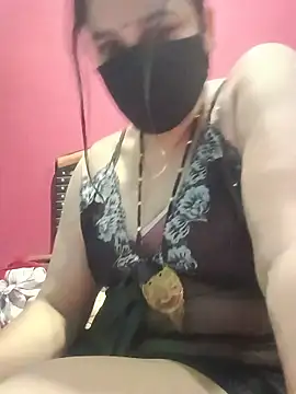 Snapshot of 01Roshani chatting on 05-23-26, 11:25 01Roshani online show from 05-23-26, 11:25