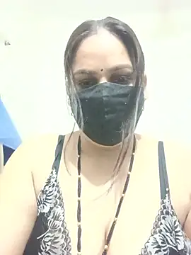 Snapshot of 01Roshani chatting on 05-30-26, 06:49 01Roshani online show from 05-30-26, 06:49