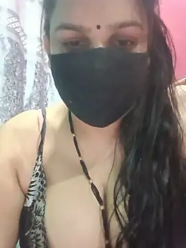 Snapshot of 01Roshani chatting on 06-01-26, 07:04 01Roshani online show from 06-01-26, 07:04