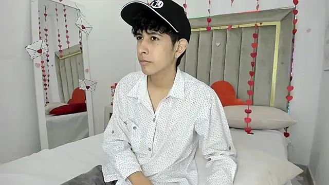 julian xx online show from 02-16-26, 07:43