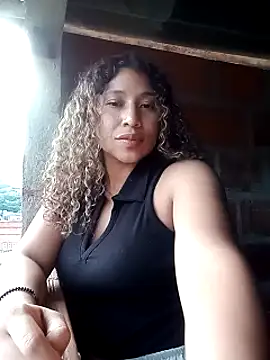 Snapshot of Adorable_Maria chatting on 05-06-26, 10:48 Adorable Maria online show from 05-06-26, 10:48