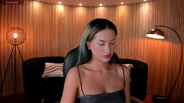 KayraLanne online show from 05-19-26, 03:46