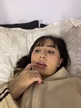 Roseholden online show from 04-25-26, 02:03