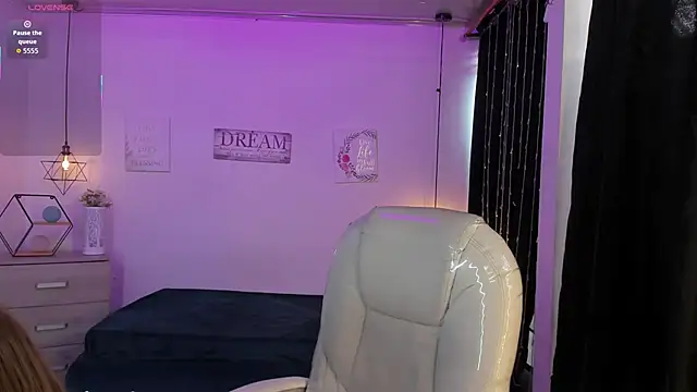 Kendry fox420  online show from 02-08-26, 07:06