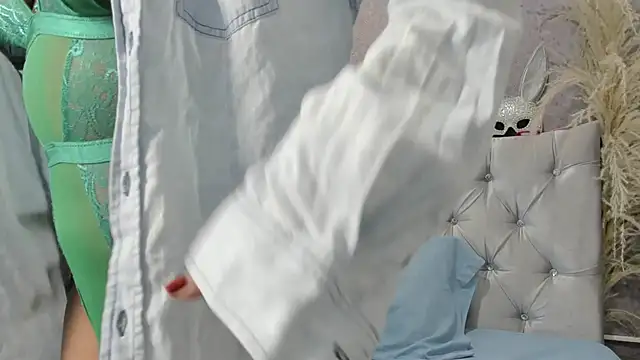 KATALINA SANTANA  online show from 01-10-26, 12:01