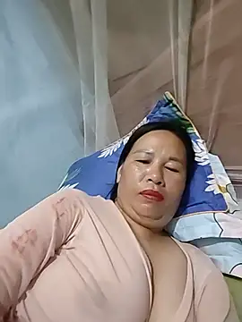 Snapshot of Clinic_139 chatting on 07-20-26, 10:39 Clinic 139 online show from 07-20-26, 10:39