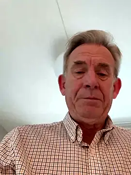 Pierre4tjyxx online show from 01-18-26, 09:57