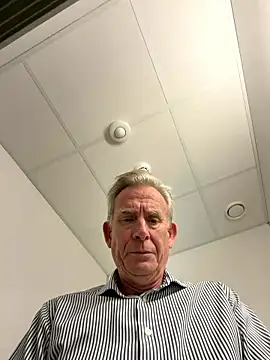 Pierre4tjyxx online show from 04-28-26, 03:50